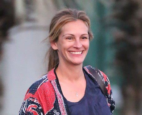 julia roberts no makeup givenchy|Julia Roberts Goes Bare.